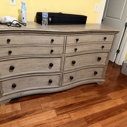 Bed room furniture Eight-drawer dresser