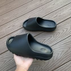 Onyx Yeezy Slides 