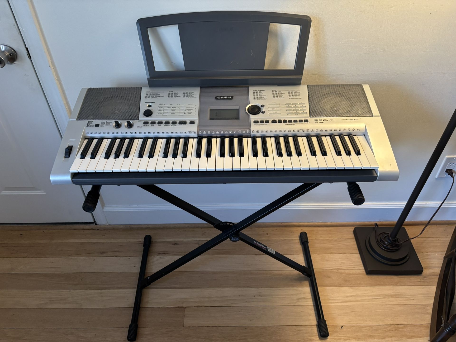 Yamaha Electric Keyboard