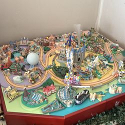 Rare Disney-world diorama from Japan