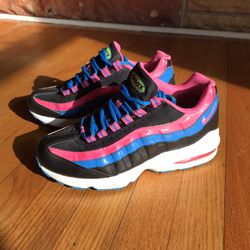 Nike Air Max '95 LE Black Pink Blue Volt Running Shoes 310830-007 6.5Y ( 8) Sale in French Creek, WV -