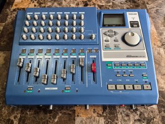 Tascam DP-01 Digital 8-Track Portastudio