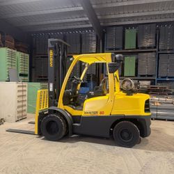 2015 Hyster 8000 lbs capacity forklift