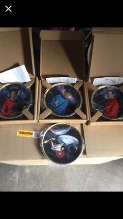 Star Trek plates
