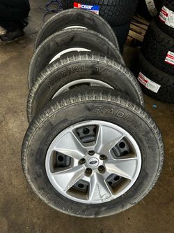 4 Ford explorer wheels and tires