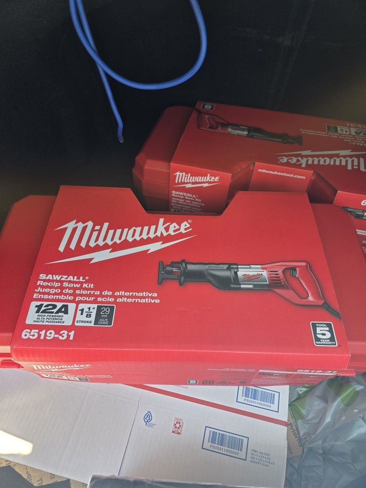1- Milwaukee Sawzall Corded New