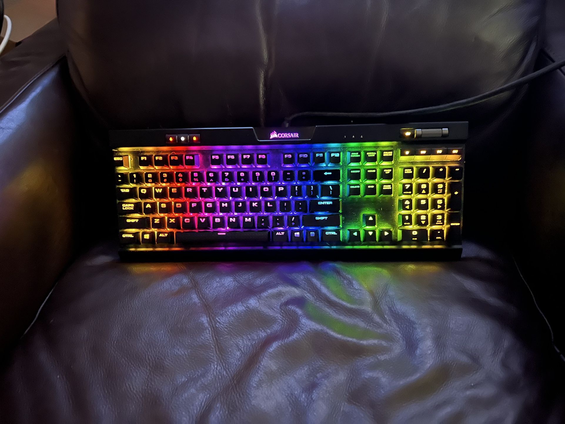 Corsair K70 RGB Mechanical Gaming Keyboard Cherry MX Blue