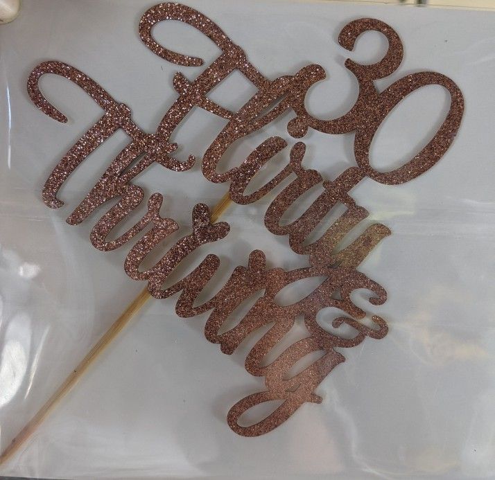30 Flirty And Thriving Birthday Decorations