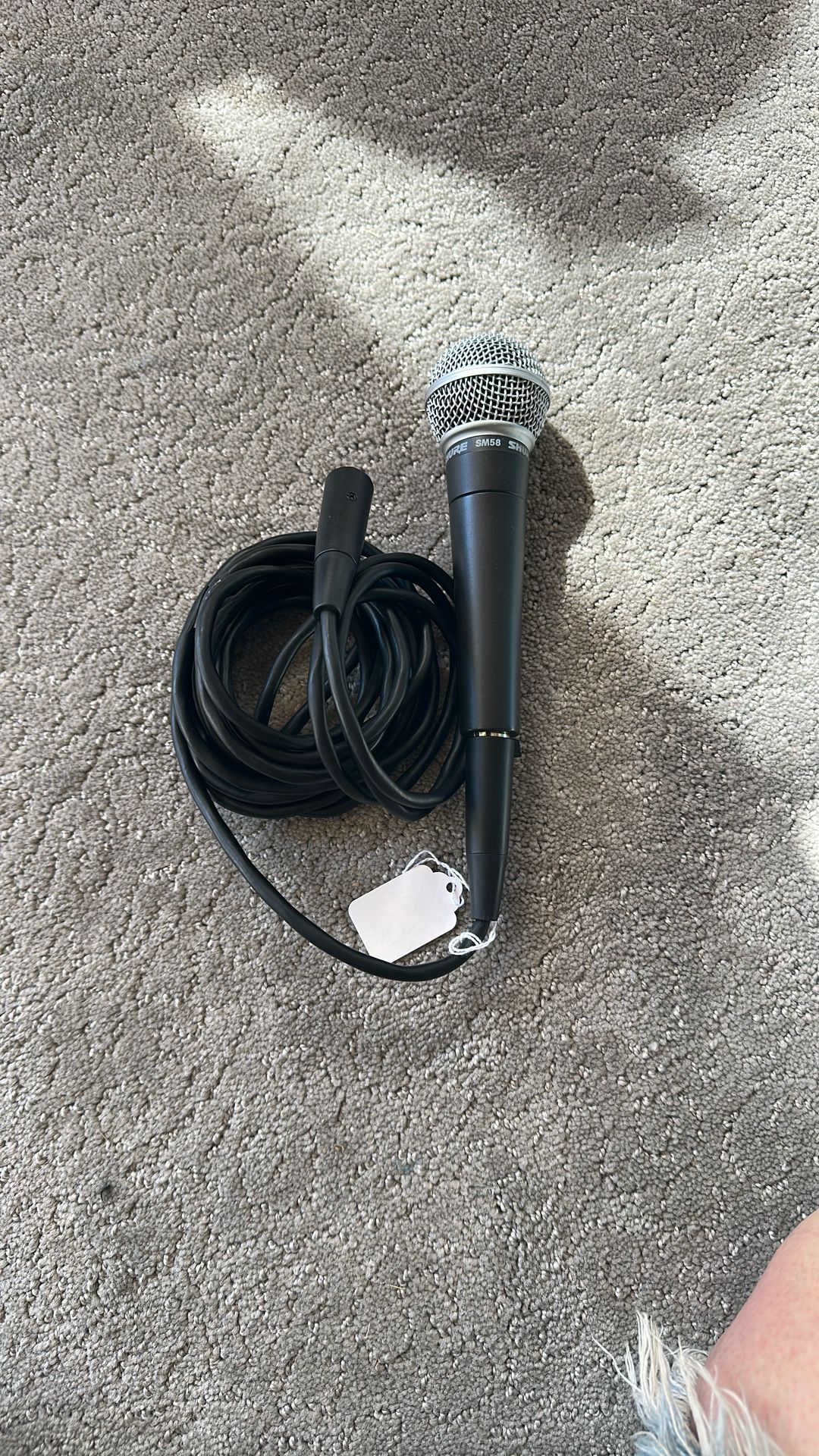 Shure SM 58 Mic With Cable XLE