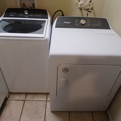 Whirlpool Washer And Dryer Set 