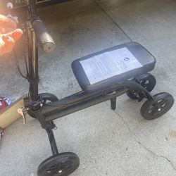 Knee Scooter 
