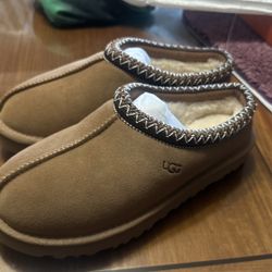 New Ugg Tasman Women’s Slippers in Chestnut Size 6