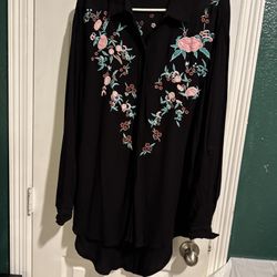 Marty M Black Blouse Whit Pink Floral Embroidery 