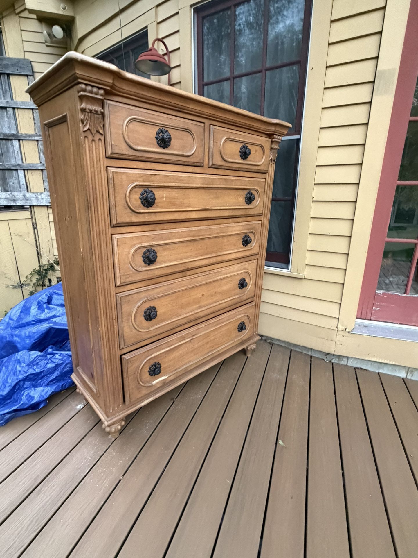 Dresser