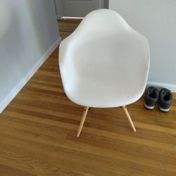 White Plastic And Wood Chair