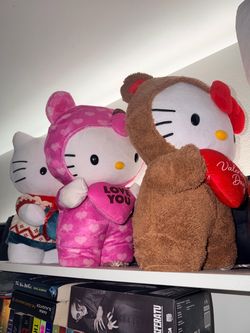 Hello kitty greeters