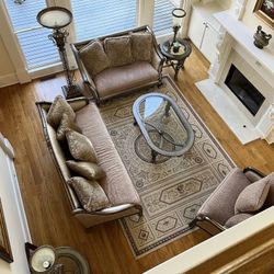 Elegant Living Room Furniture Set - Excellent Condition