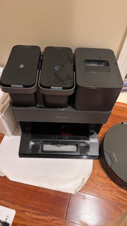 Used Roborock S7 Max w/ extra accessories