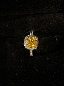 14k White Gold Topaz 