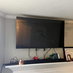 Living Room Set Two Tvs And Sound Bar