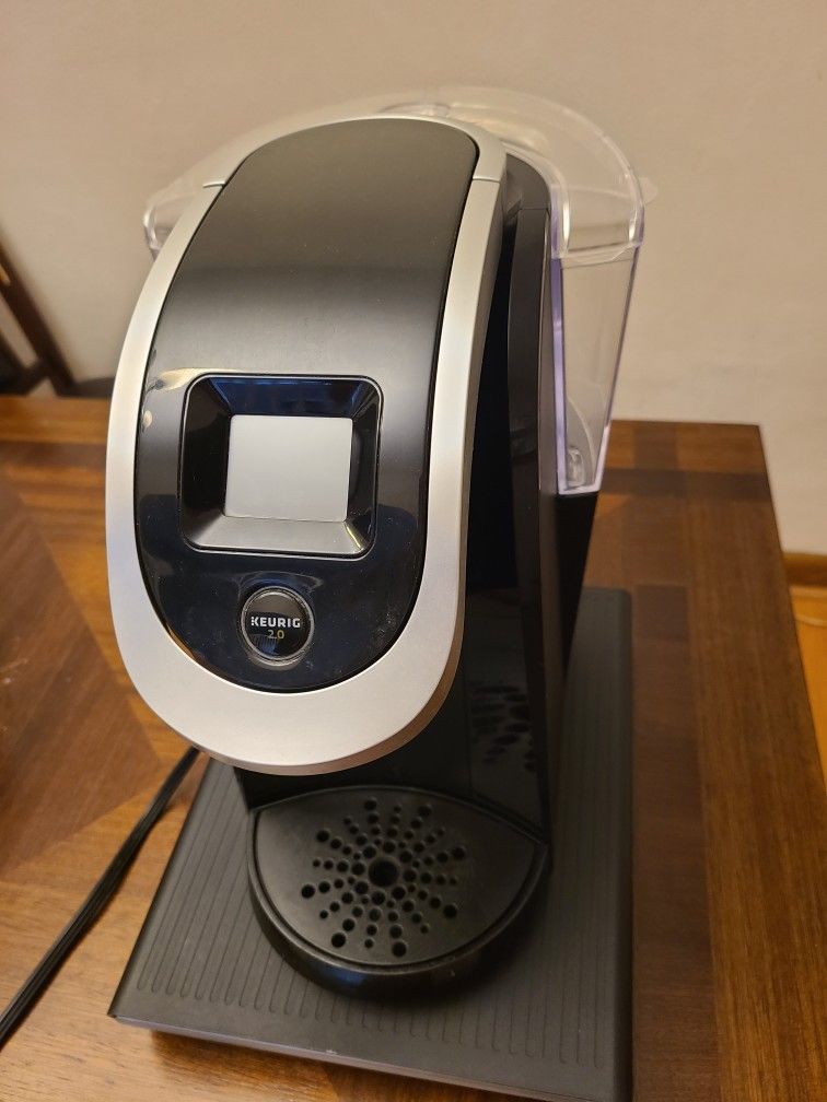 Keurig K-cup 2.0 + the K-cup Mind Reader Coffee Stand