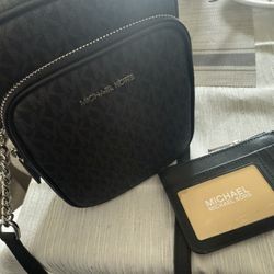 Michael Kors Crossover Purse