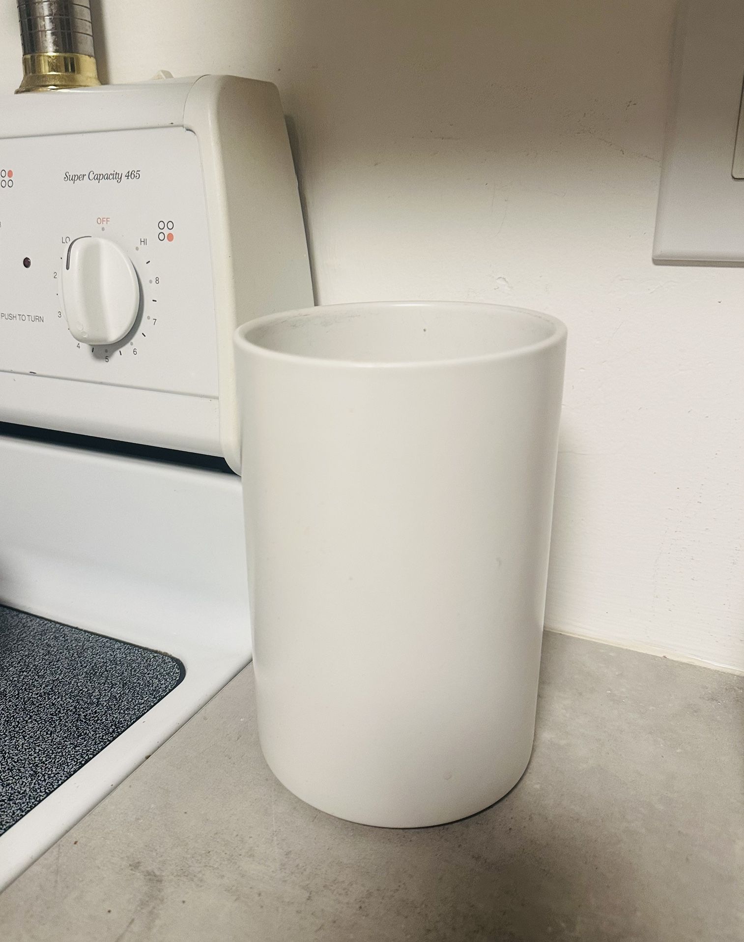 William Sonoma Utensils Holder