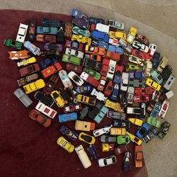 Lot Of 118 Hot Wheels 