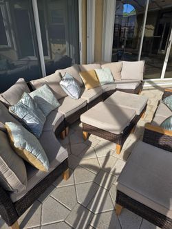 Outdoor Wicker Sectional Sofa Set with Ottomans