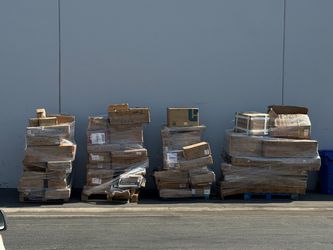 Clearance!!! Return furniture pallet