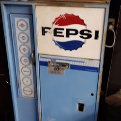 Old School Vintage Pepsi Bottle Machine In Working Condition 