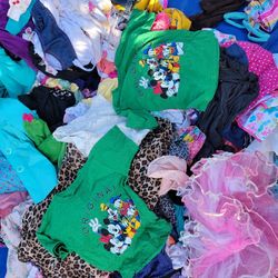 Bag Of Clothing/ Bolsa De Ropa