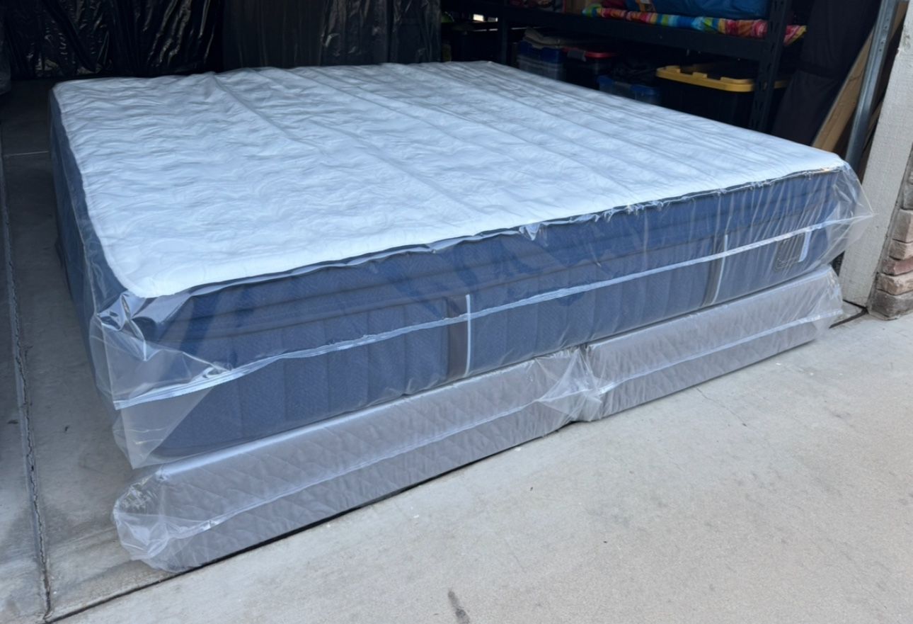 BRAND NEW King Size Pillow Top