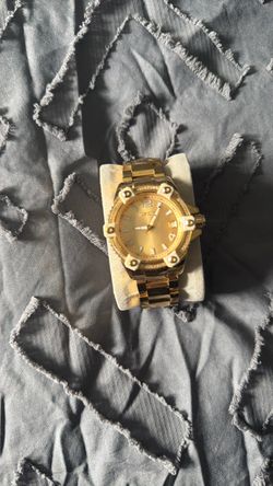 Reloj Dorado para Mujer – Elegante y Clásico