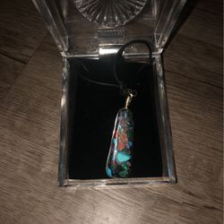Stone Necklace/ Perfect For Holiday Gifts 