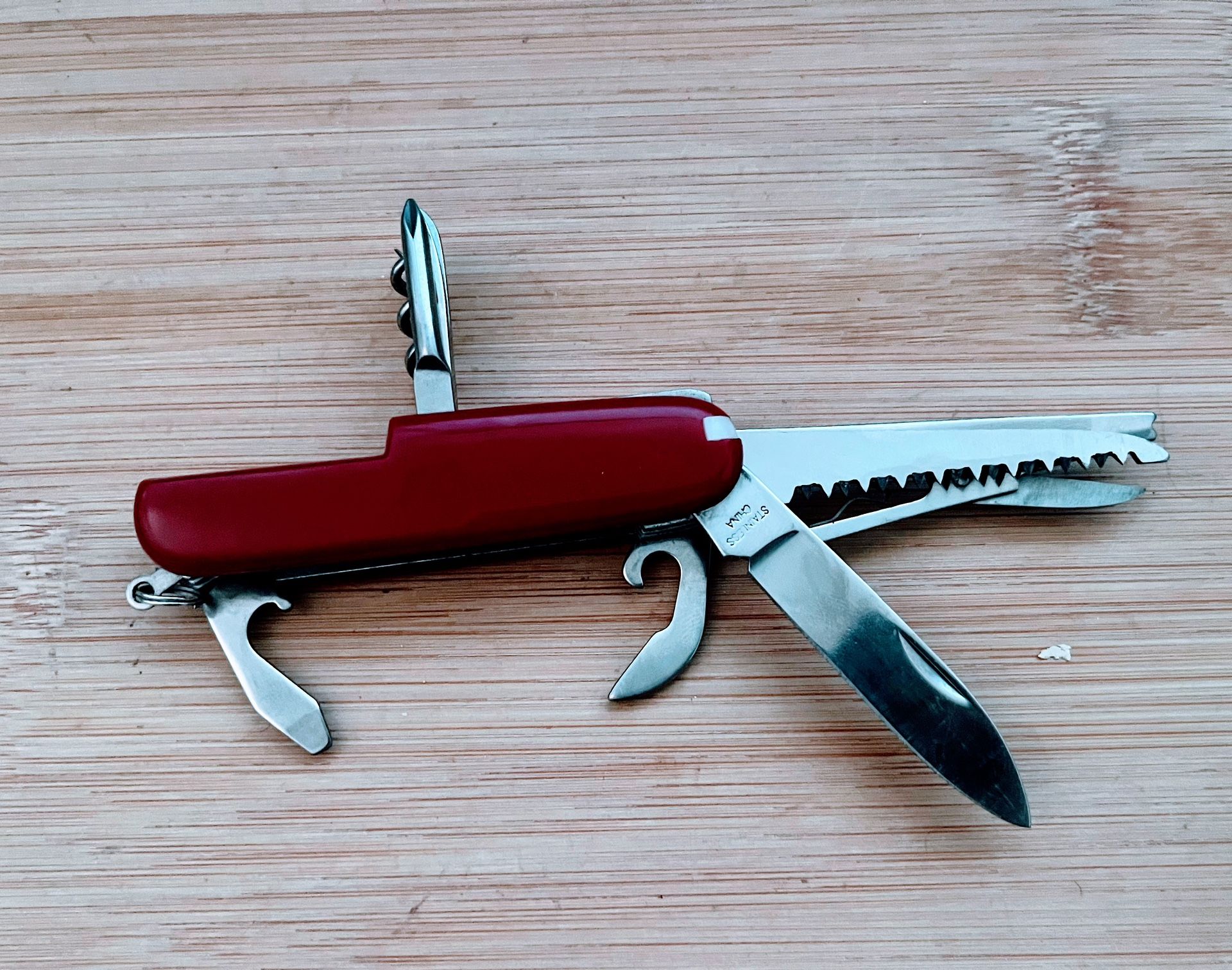 Pocket Multi-tool-Handy 13 tools in 1 New