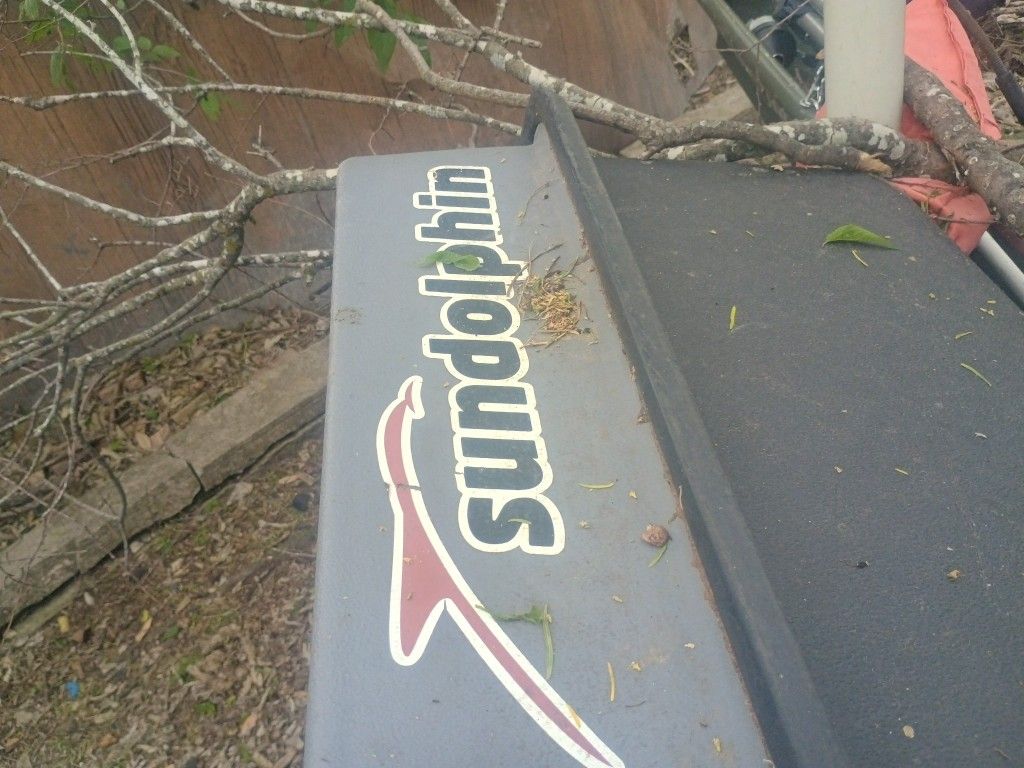 Sun dolphin 10 Ft Boat With Chairs n A Power max Trolling Motor