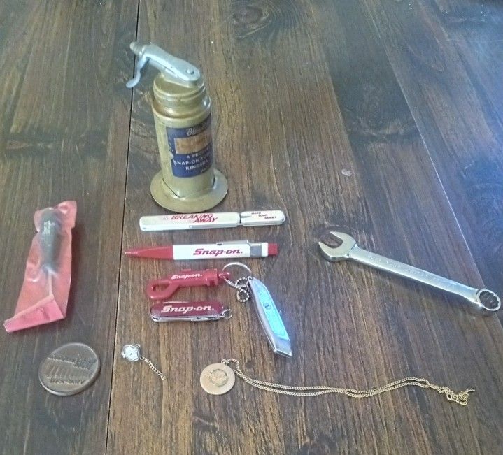 #10pcs VTG Snap-On Tools Memorabilia Collection