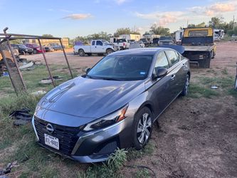 Nissan altima 2024 full part out lmk wat u need