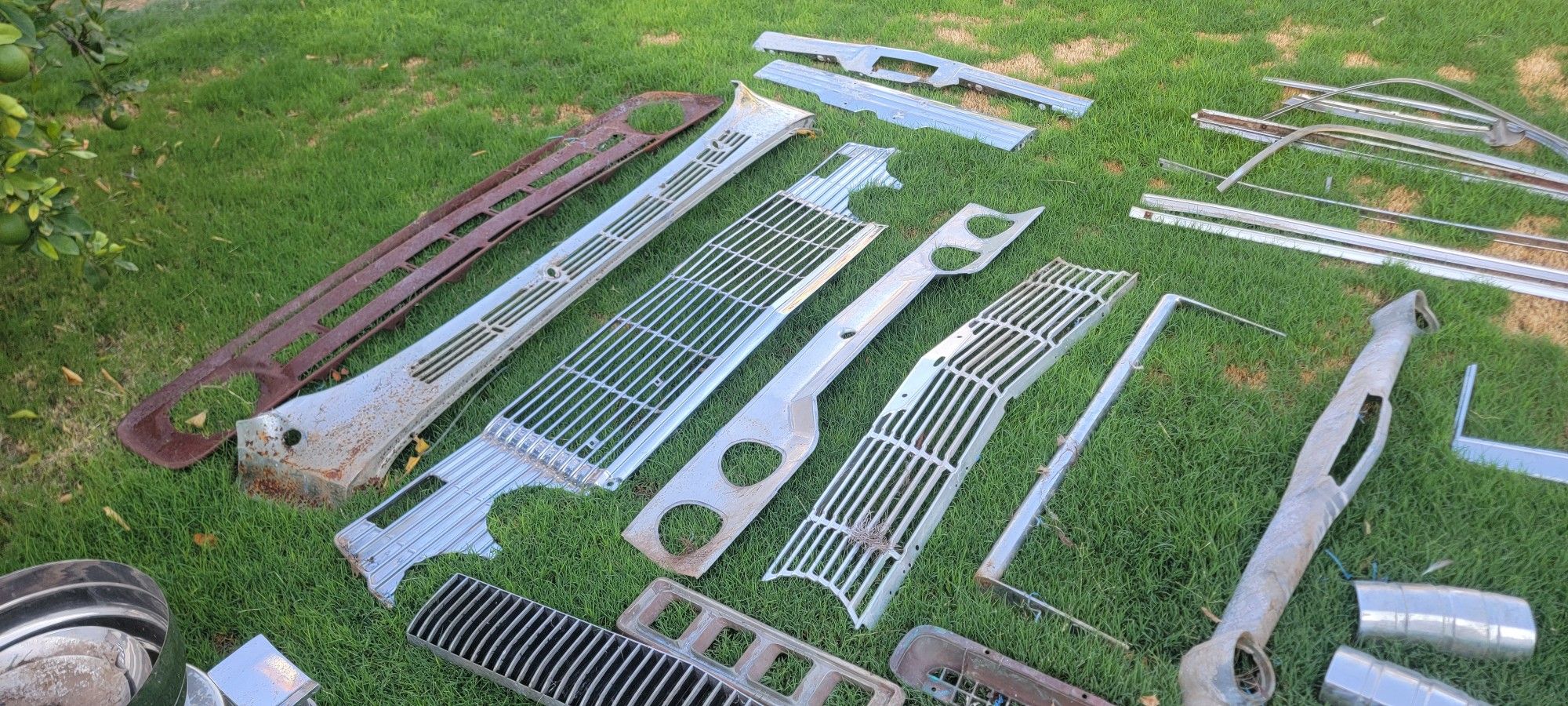 Vintage Car Parts And Trim Impala Truck Chevy