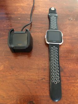 FITBIT Smartwatch M/N FB504