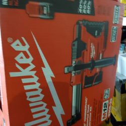 MILWUAKEE M12 M12TM HAMMERVACTM Universal Dust Extractor Tool Only New 