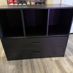 Black TV stand/dresser