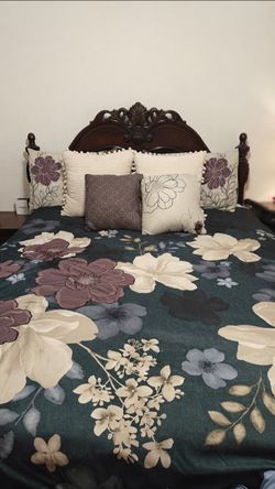 Queen bedroom set