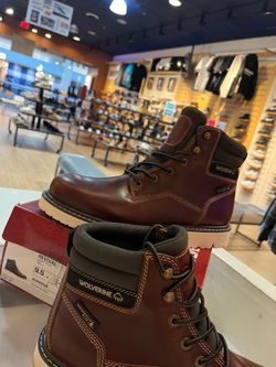 SALE!! Wolverine M 9.5