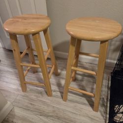 Bar Stools / Island Chairs