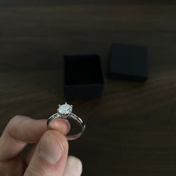 VVS1 Diamond Engagement Ring