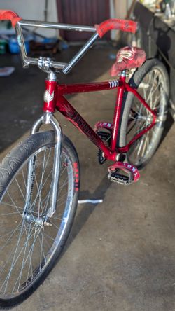 throne red corline
