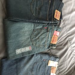 Brand New Levi’s 559 Jeans 33x30
