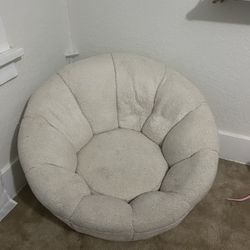 Round Lil Couch 